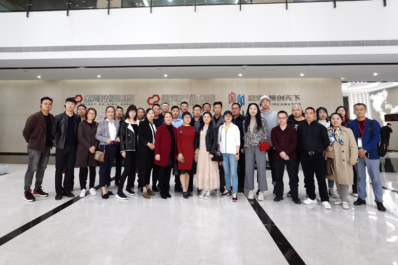重庆市民营企业高层管理人员培训班结业